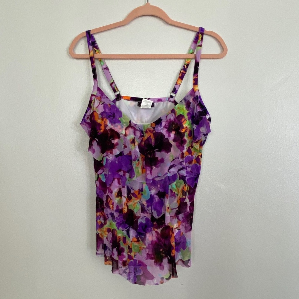 Swimsuit top floral